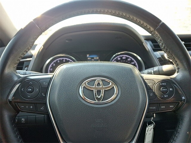 Thumbnail: 2020 Toyota Camry - 18