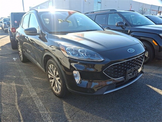 Thumbnail: 2022 Ford Escape - 3