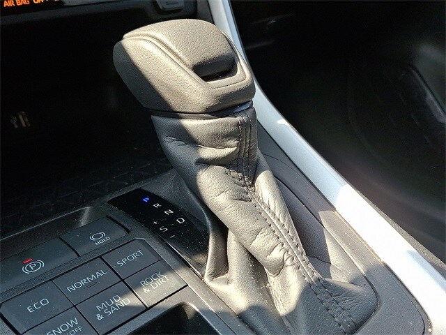 Thumbnail: 2023 Toyota RAV4 - 14