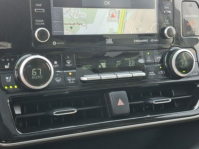 Thumbnail: 2021 Toyota Highlander - 17