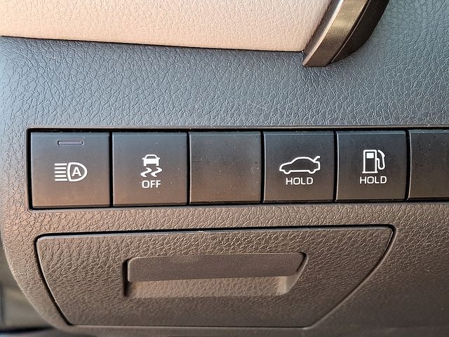 Thumbnail: 2024 Toyota Camry - 23