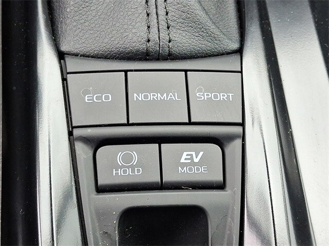 Thumbnail: 2025 Toyota Camry - 23