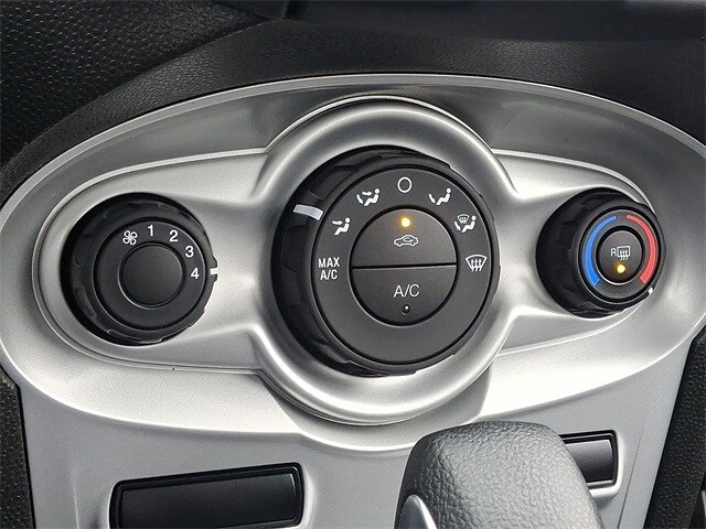 Thumbnail: 2019 Ford Fiesta - 15