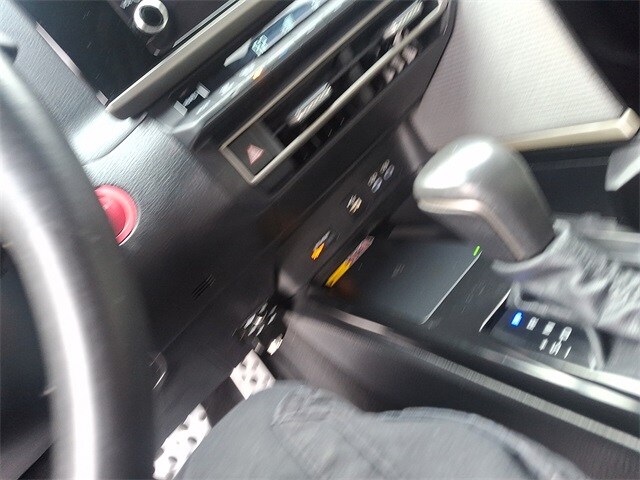 Thumbnail: 2025 Toyota Camry - 27