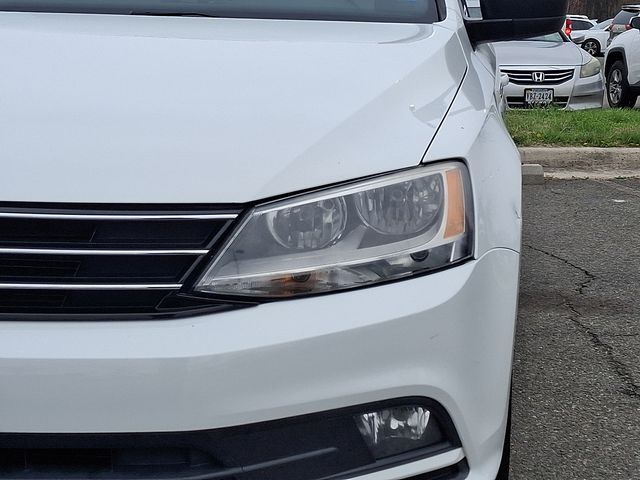 Thumbnail: 2016 Volkswagen Jetta - 9