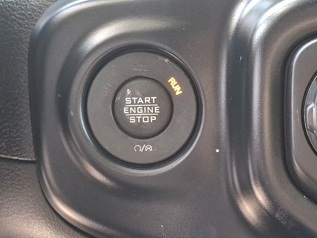 Thumbnail: 2022 Jeep Wrangler - 24