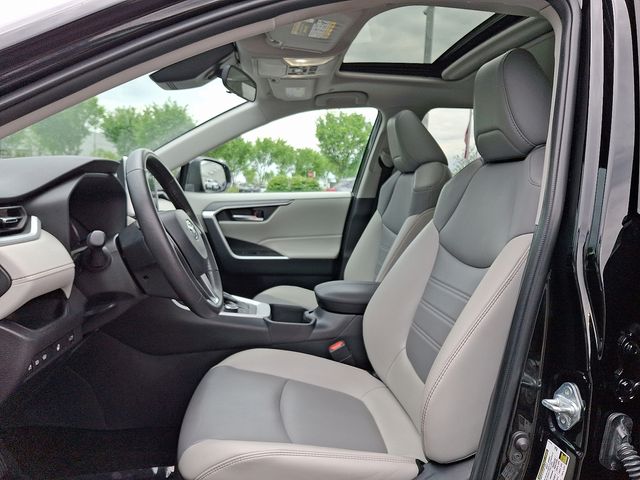 Thumbnail: 2024 Toyota RAV4 - 13