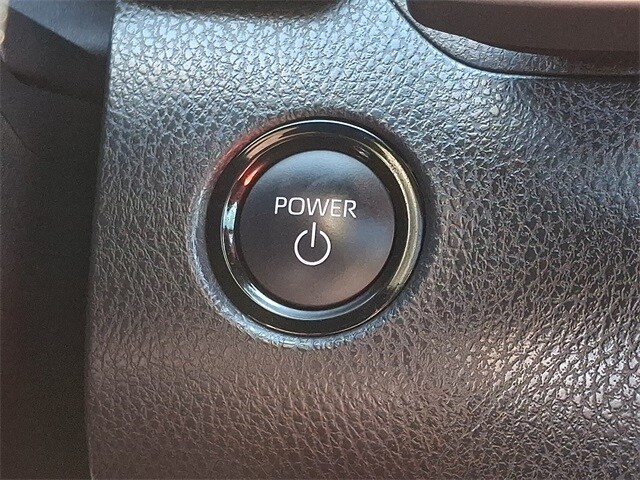 Thumbnail: 2025 Toyota Camry - 24