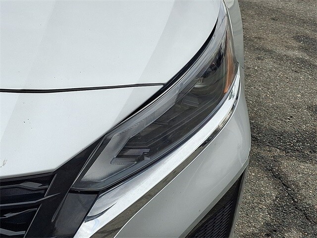 Thumbnail: 2024 Nissan Altima - 9