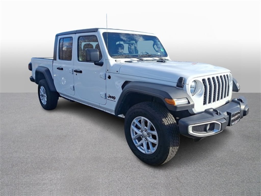 Used 2023 Jeep Gladiator Sport S Truck