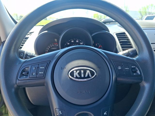 Thumbnail: 2010 Kia Soul - 17
