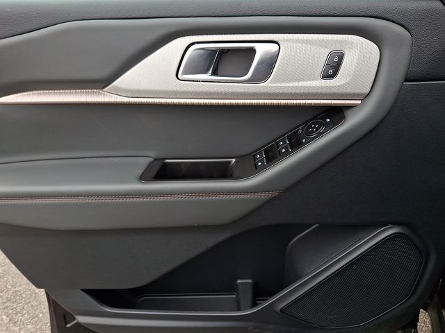 Thumbnail: 2025 Ford Explorer - 13