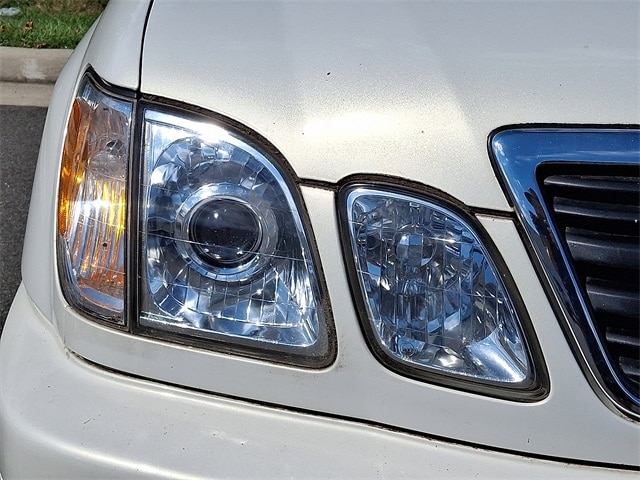 Thumbnail: 2002 Lexus LX - 4