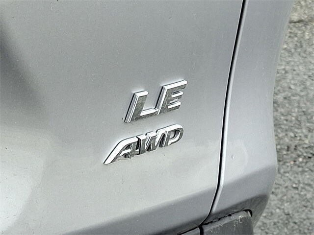 Thumbnail: 2025 Toyota RAV4 - 31