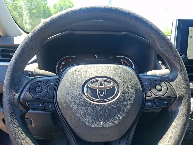 Thumbnail: 2025 Toyota RAV4 - 18