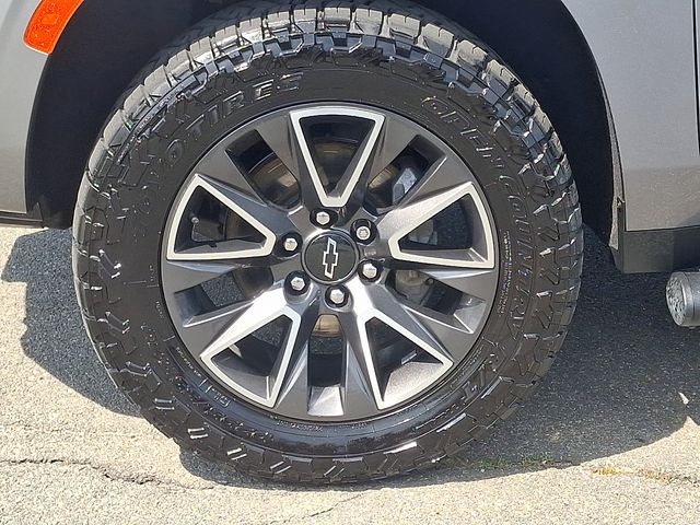 Thumbnail: 2022 Chevrolet Tahoe - 8