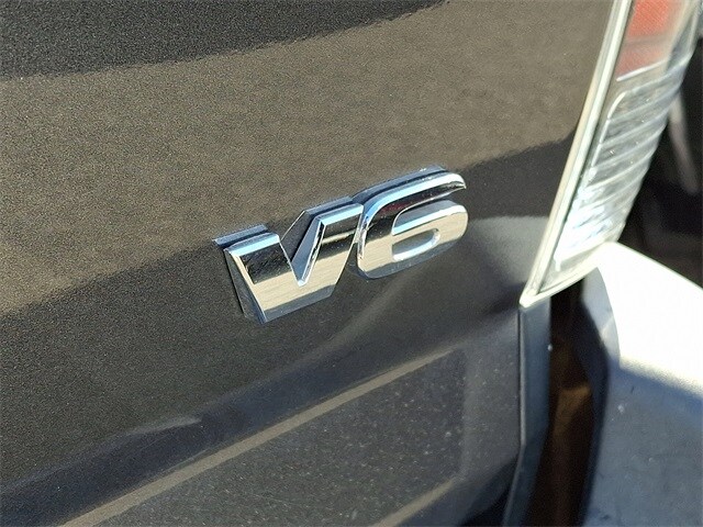 Thumbnail: 2013 Toyota Tacoma - 8