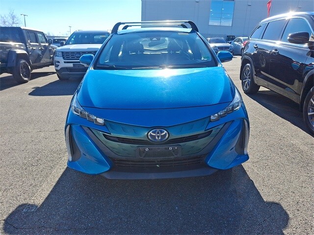 Thumbnail: 2017 Toyota Prius Prime - 2