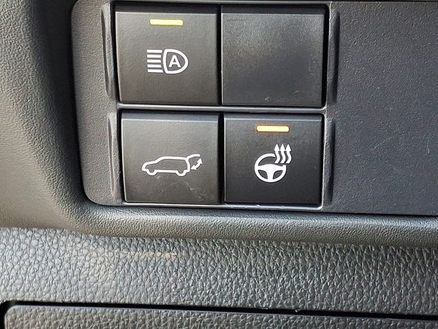 Thumbnail: 2021 Toyota Highlander - 30