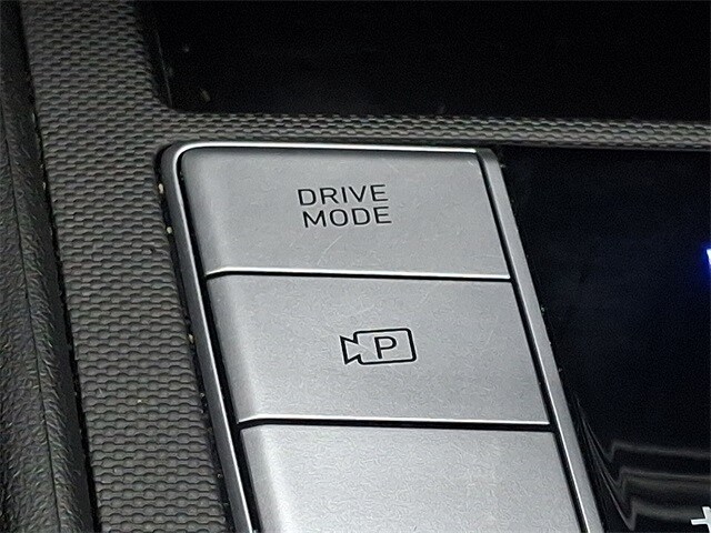 Thumbnail: 2023 Hyundai Elantra - 24