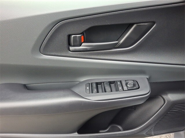 Thumbnail: 2024 Toyota Prius - 12