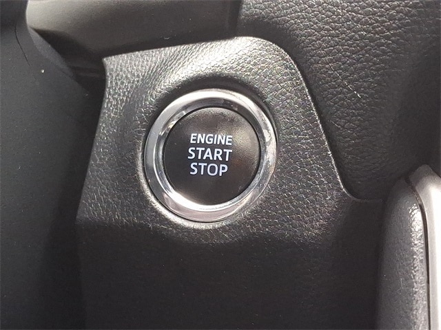 Thumbnail: 2019 Toyota RAV4 - 23