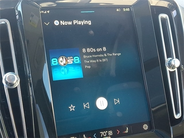 Thumbnail: 2024 Volvo XC40 - 15