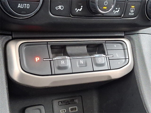 Thumbnail: 2023 GMC Acadia - 16