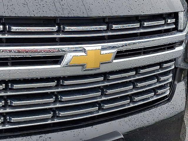 Thumbnail: 2024 Chevrolet Suburban - 9