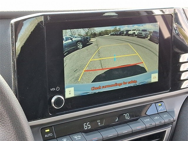 Thumbnail: 2025 Toyota Camry - 14