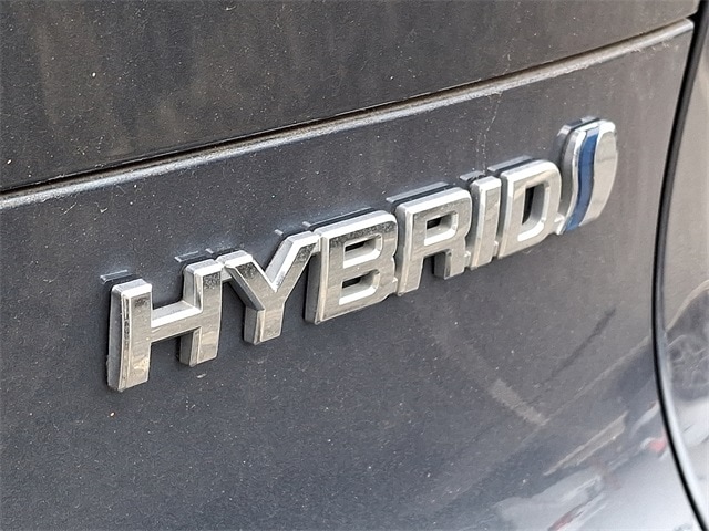 Thumbnail: 2021 Toyota Venza - 10
