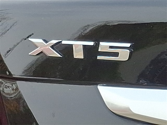 Thumbnail: 2025 Cadillac XT5 - 30