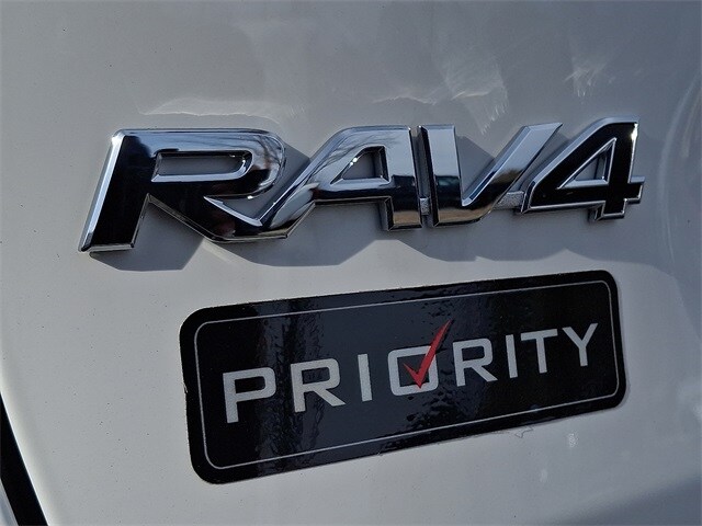 Thumbnail: 2025 Toyota RAV4 - 21