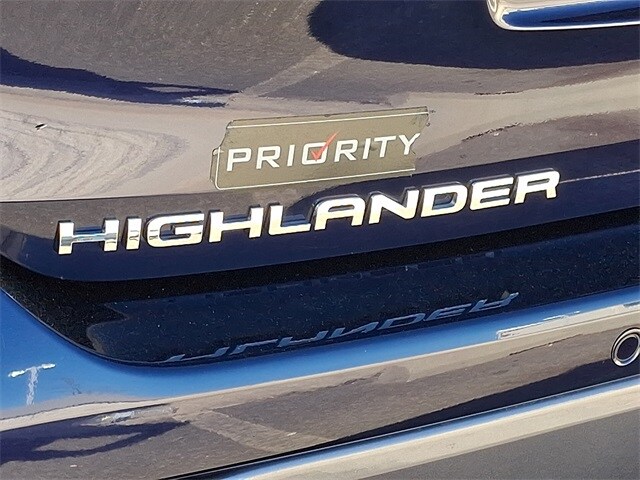 Thumbnail: 2026 Toyota Highlander - 38