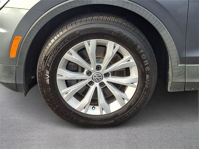 Thumbnail: 2018 Volkswagen Tiguan - 7