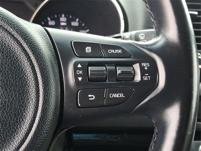 Thumbnail: 2017 Kia Sedona - 23