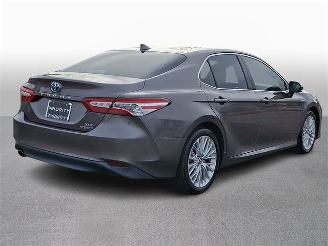Thumbnail: 2020 Toyota Camry - 4