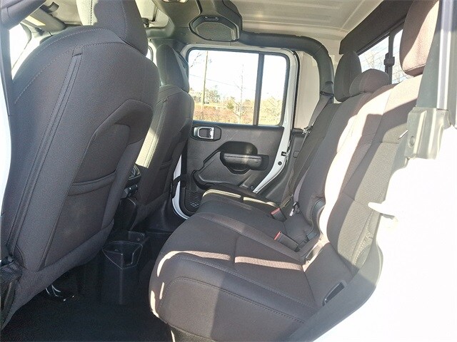 Thumbnail: 2023 Jeep Gladiator - 10