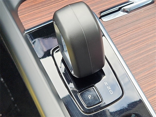 Thumbnail: 2024 Volvo XC60 - 12