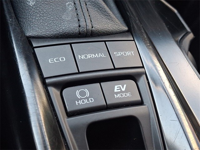 Thumbnail: 2025 Toyota Camry - 23