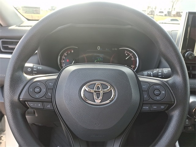 Thumbnail: 2025 Toyota RAV4 - 18