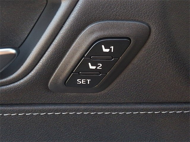 Thumbnail: 2024 Toyota Venza - 30