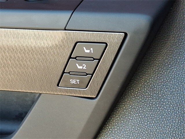 Thumbnail: 2023 Toyota Sequoia - 31