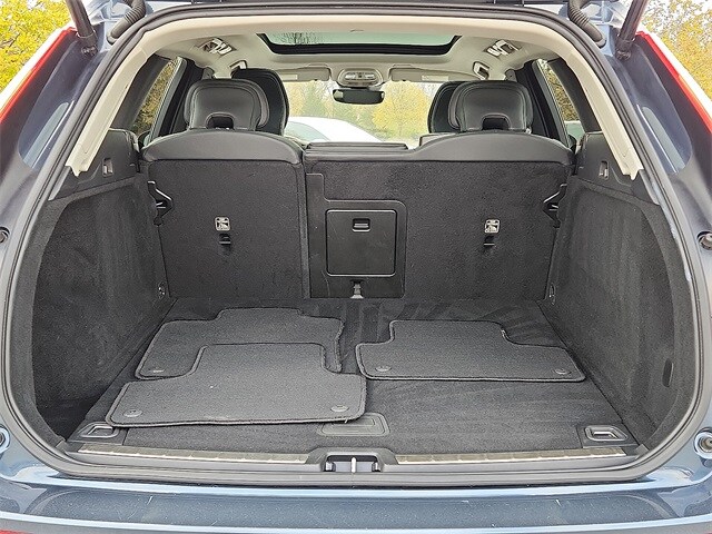 Thumbnail: 2024 Volvo XC60 - 26