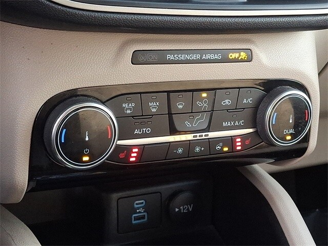 Thumbnail: 2022 Ford Escape - 15