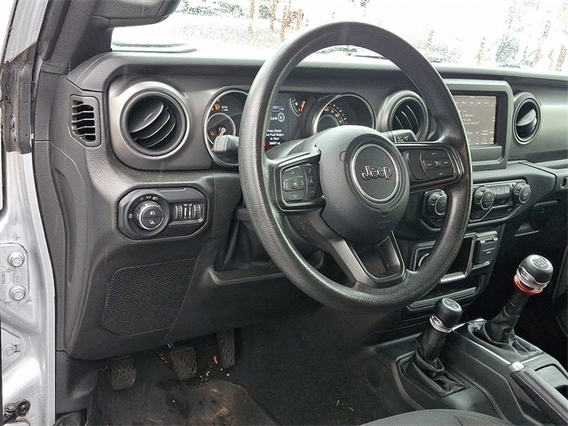 Thumbnail: 2022 Jeep Gladiator - 11