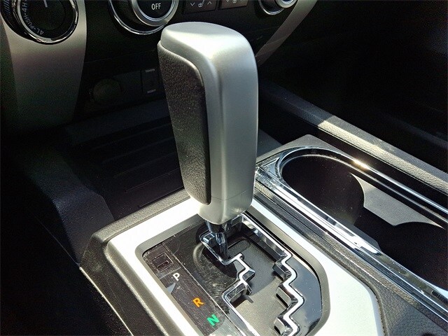 2017 Toyota Tundra Limited 14