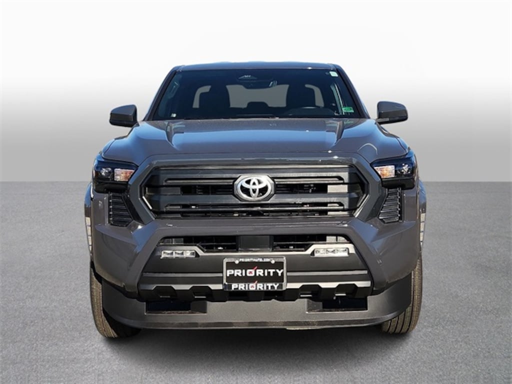 New 2025 Toyota Tacoma SR5 Truck