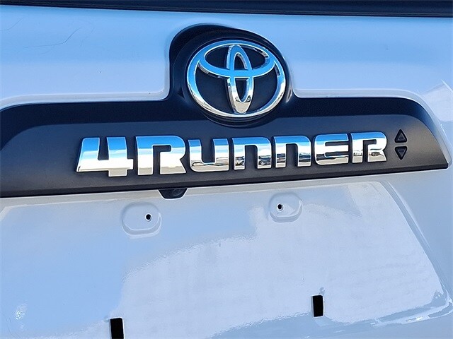 Thumbnail: 2023 Toyota 4Runner - 30