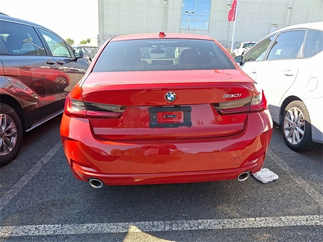 Thumbnail: 2024 BMW 3 Series - 7